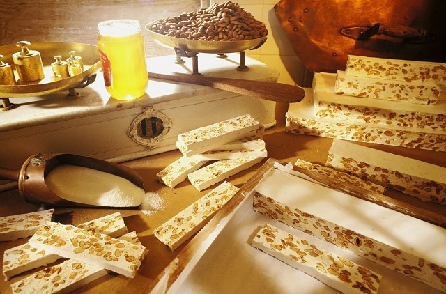 简单步骤绝妙滋味花生牛轧糖,熬糖版花生牛轧糖喷喷香