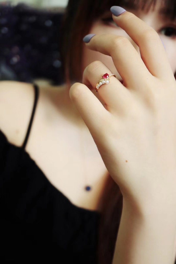 七夕节给女朋友送什么首饰好呢,七夕节礼物送什么首饰好