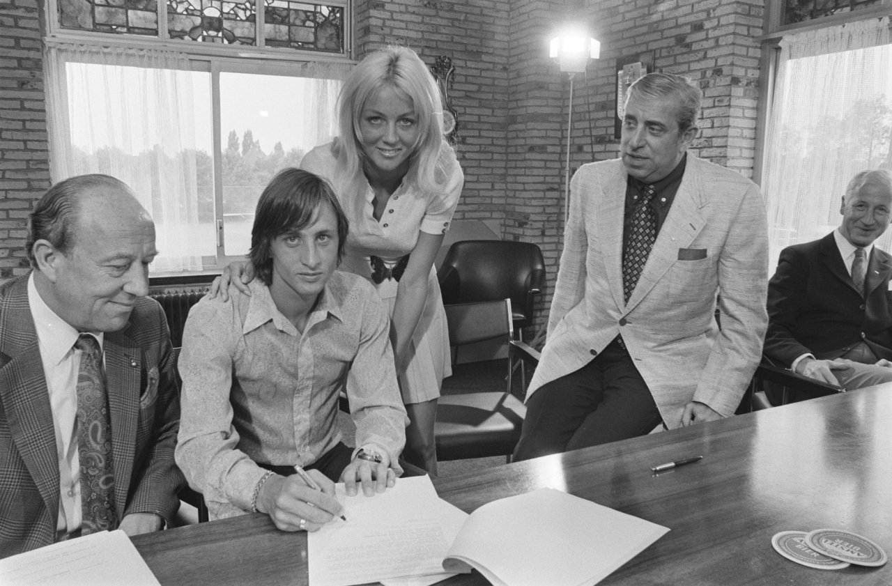 足坛情话,足坛情话卡斯帕