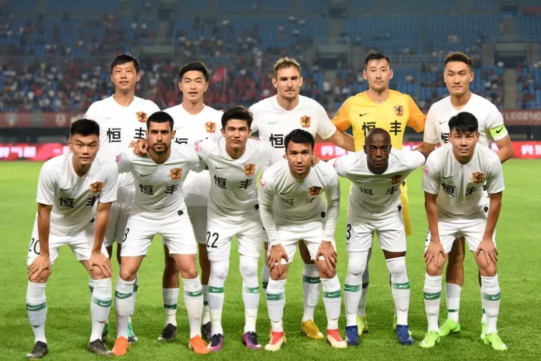 中甲比赛贵州恒丰对辽宁宏运,莫塔射门