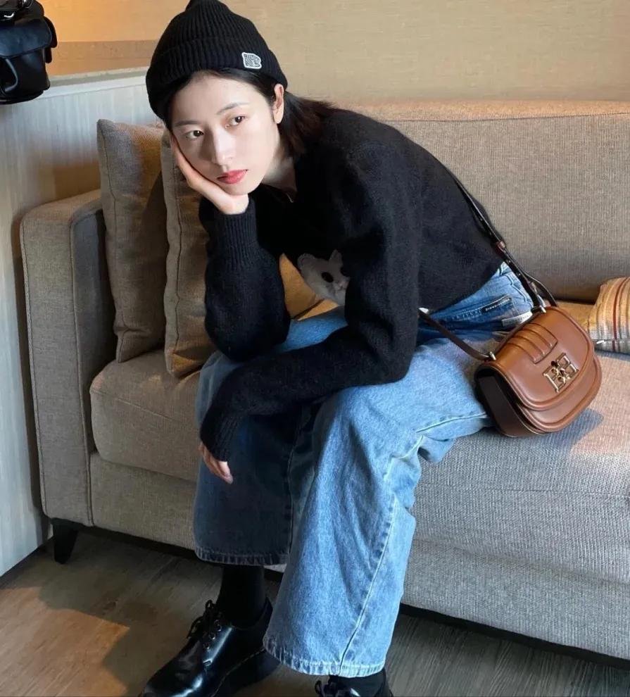 什么款式的马丁靴春夏秋冬都百搭,小个子增高马丁靴新款百搭时尚