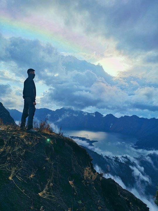 林贾尼火山一日游,印尼火山徒步攻略