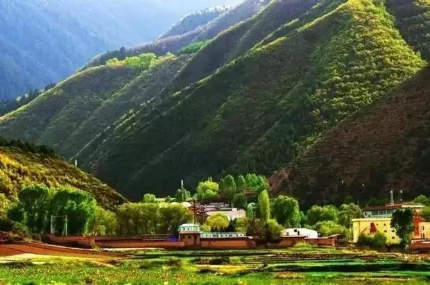 兰州市玻璃栈道,兰州玻璃栈道最长多少米