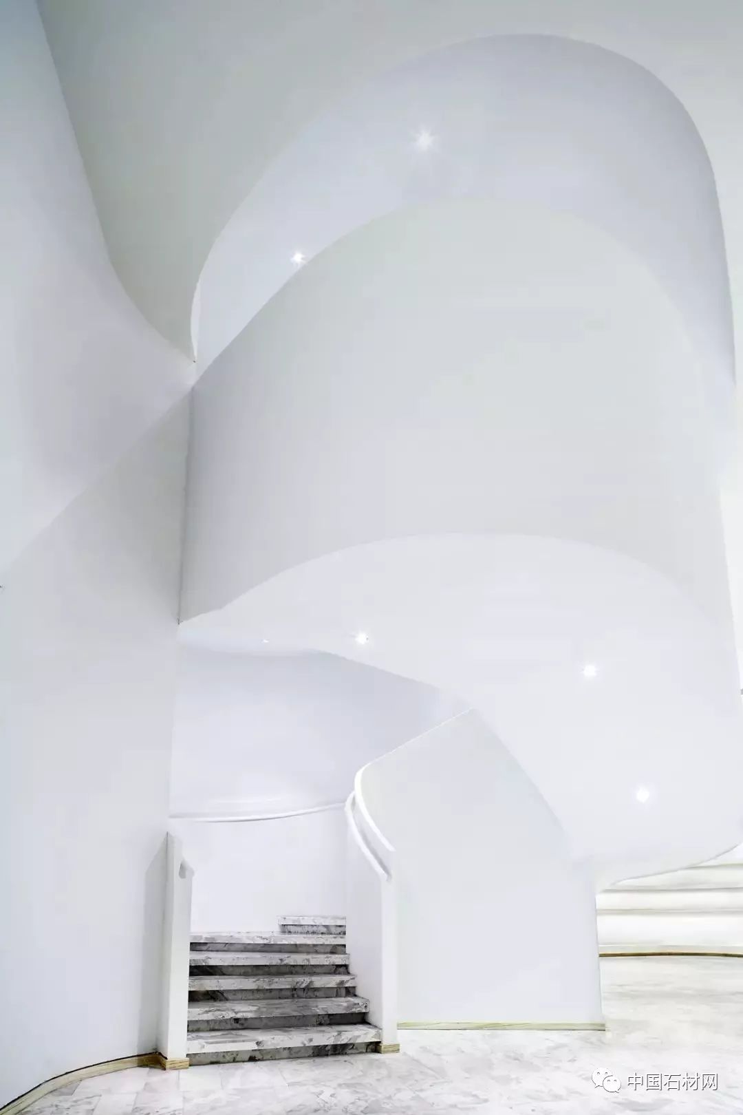 欣赏|全球奢侈品店最顶级大理石楼梯设计