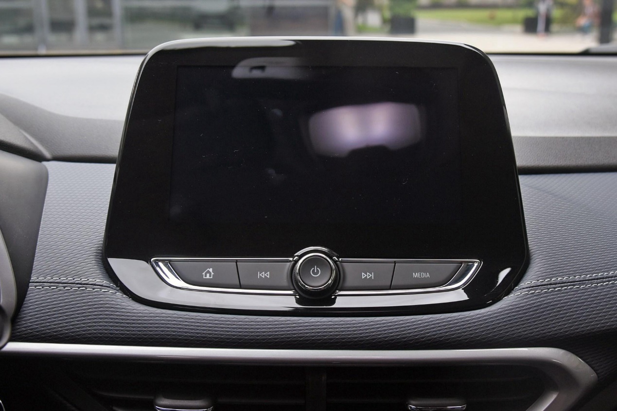 取消手动挡/11.89万起售！新款雪佛兰创酷值不值