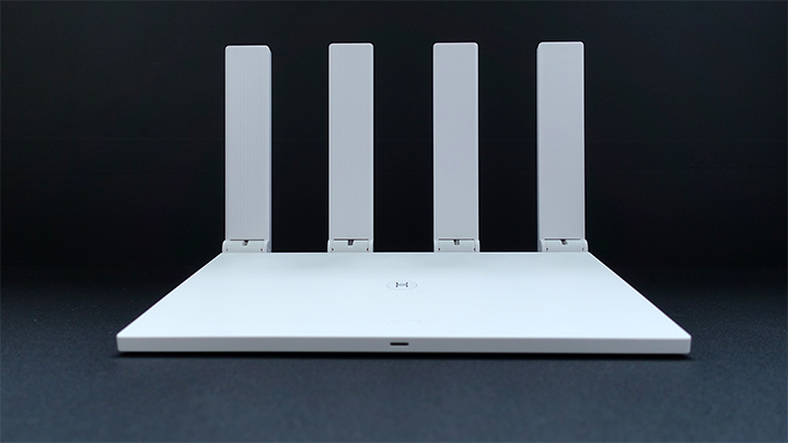 华为路由器ws5200四核版真的好吗,tl-rac1950g易展版和华为ws5200四核版