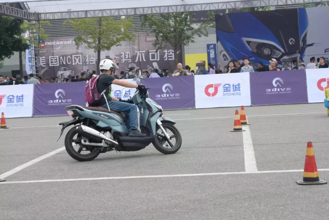 2.78万ADIVAAJ201欧系运动踏板首发！金城旗下多款车型试驾