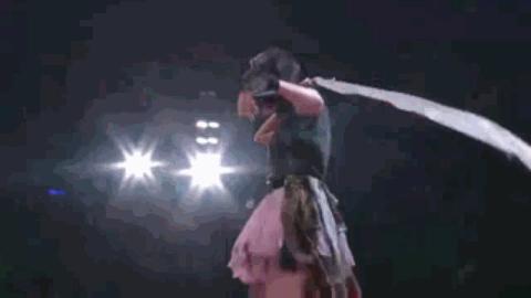 说好不哭mv为什么用三吉彩花,三吉彩花说好不哭的mv女主