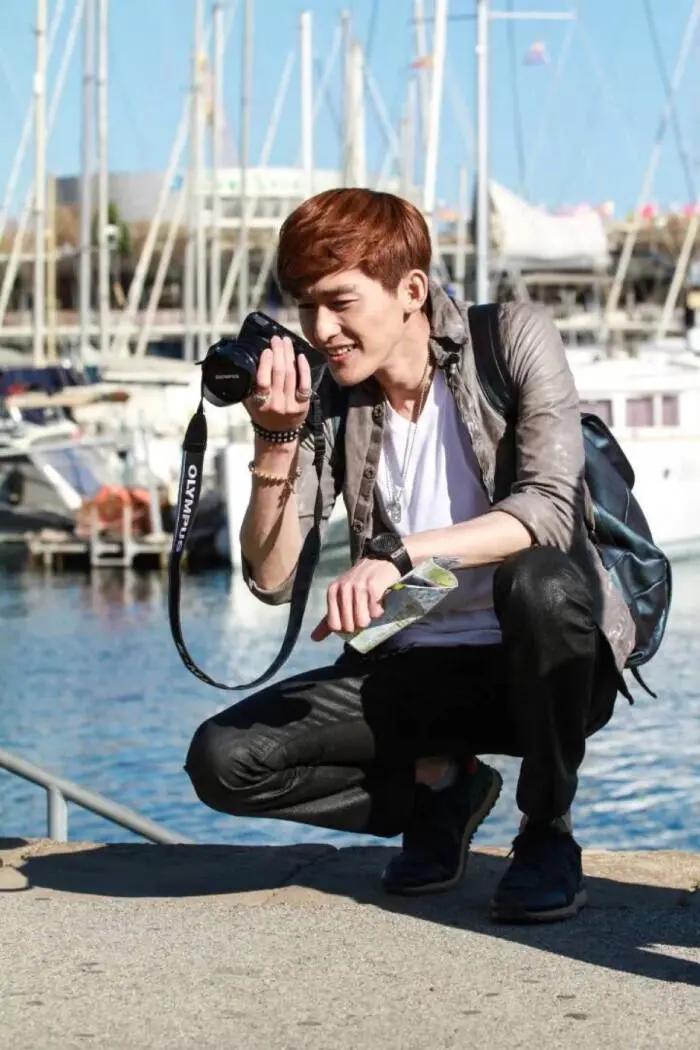 张翰焦俊艳烽烟尽处合体海报,张翰新剧再引争议图文