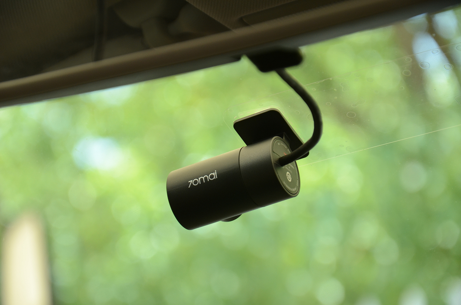 小米70迈“智能行车助手”评测，内置小爱同学，ADAS驾驶辅助