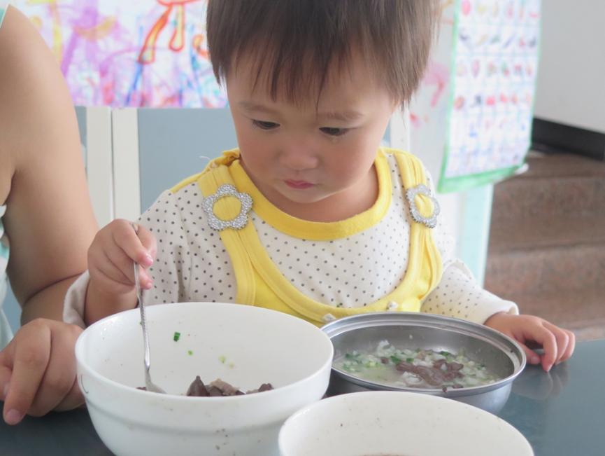孩子偏食不吃蔬菜怎么办,宝宝从小不挑食怎么办