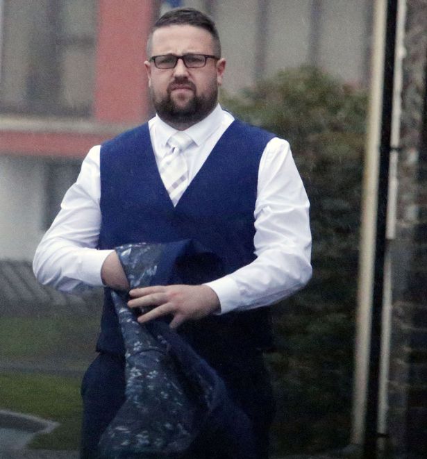 英国新娘婚宴遭伴郎暴打,英国新娘婚礼遭伴郎暴打