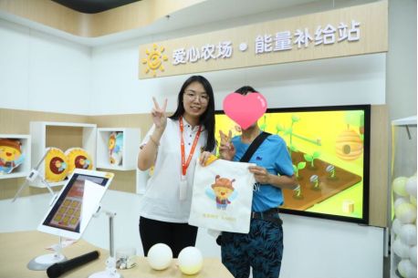 探索全新领域阳光人寿首个“我家阳光”APP线下旗舰店落户羊城