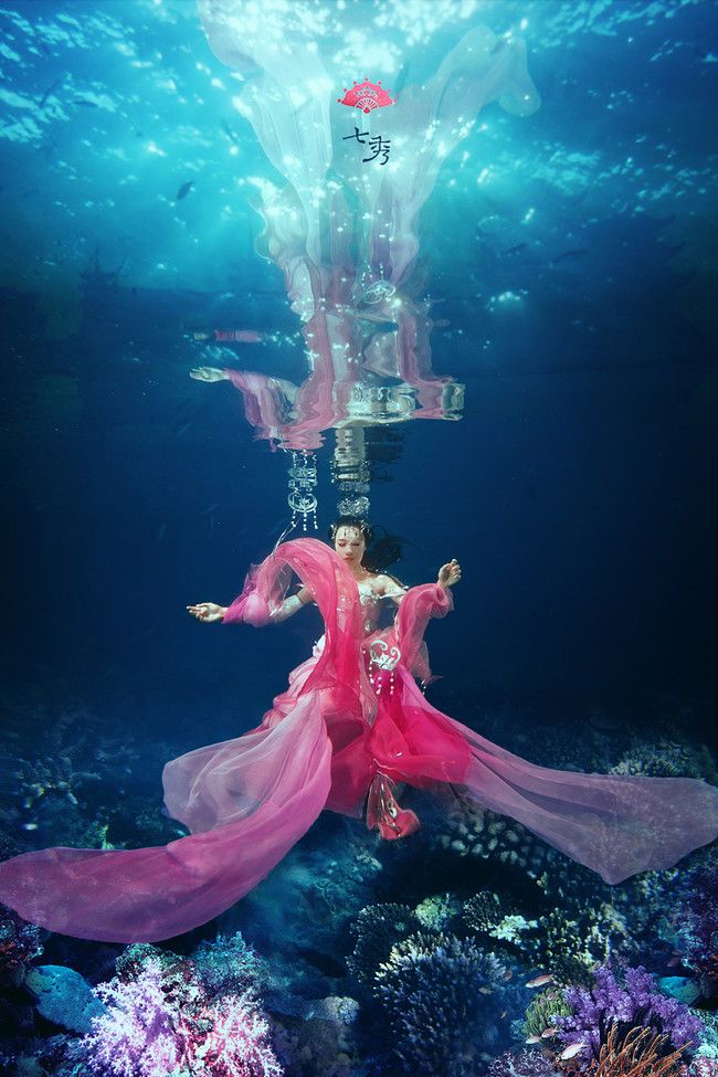 快来感受来自奶妈的爱~剑网三治疗心法cos，五七万真的美貌呀~