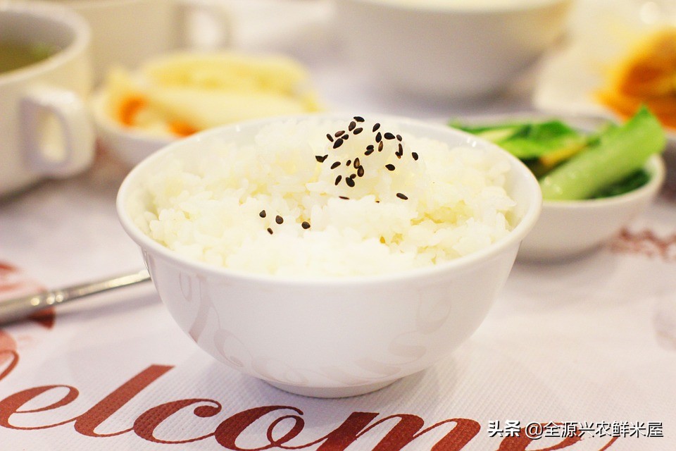 什么样的大米是打蜡的,打蜡的大米与没打蜡的大米咋区别