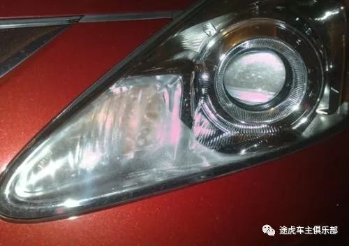 汽车大灯进水漏气怎么修复,汽车大灯进水该怎么办