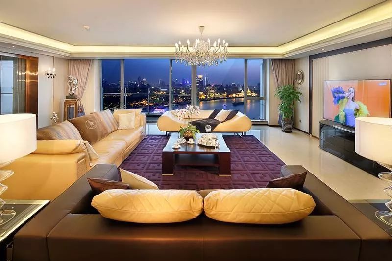 别再见女的就喊美女,见房子就称豪宅,盘一盘上海真正豪宅产品系