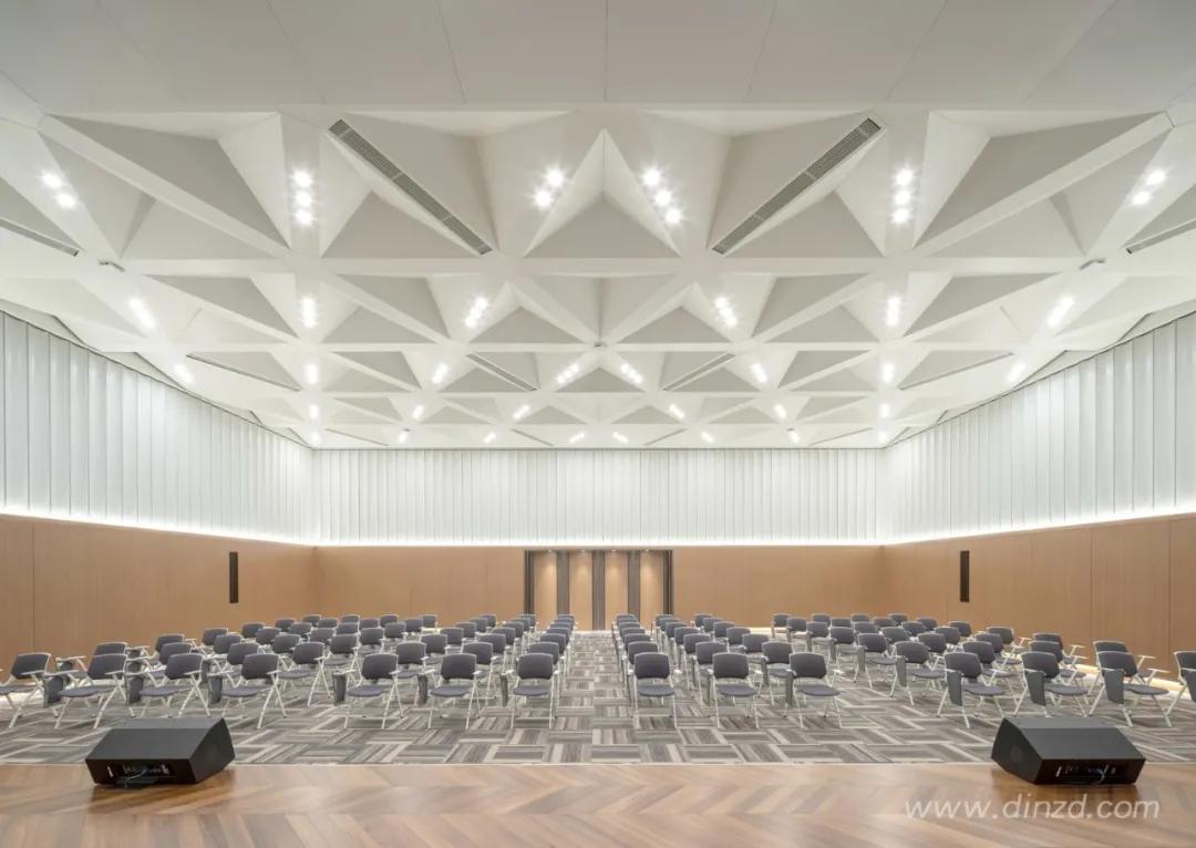 舒适温馨的办公环境,一个舒适的环境能决定工作效率