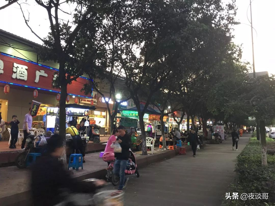 大丰最火爆的美食街,大丰有什么小吃一条街