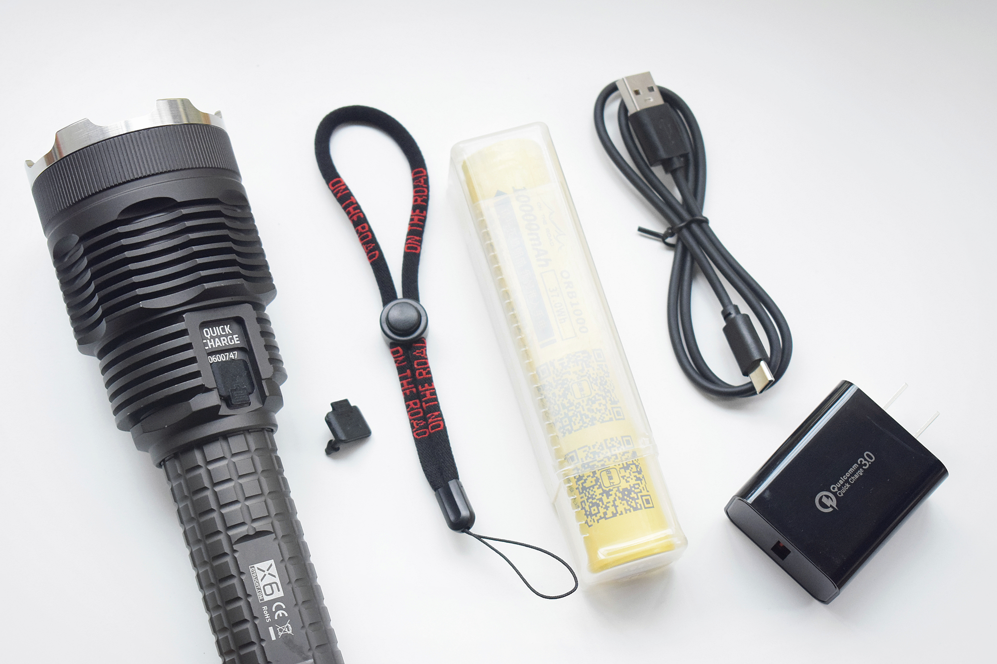 600流明户外手电,65000流明户外泛光手电