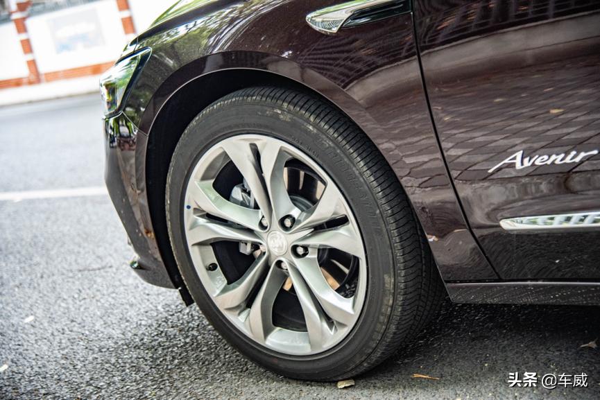 别克新君越细节讲解,别克新君越空间