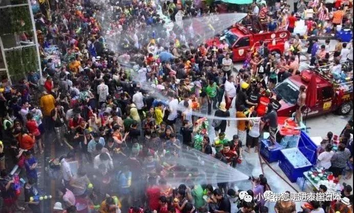 泼水节马上又要来了你准备好了吗,一年一度泼水节就是这么疯狂