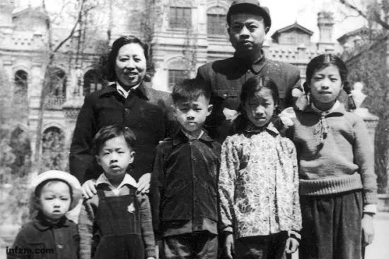 极客思维王小波,王小波炫舞视频全集