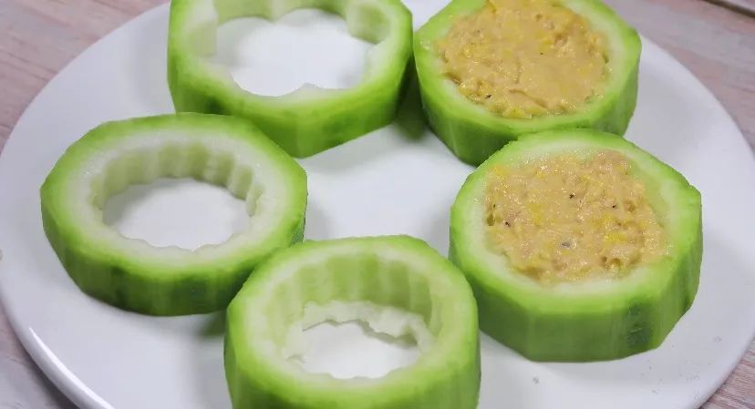 宝宝不吃菜只吃肉怎么解决,宝宝只吃肉和菜不吃米饭可以吗