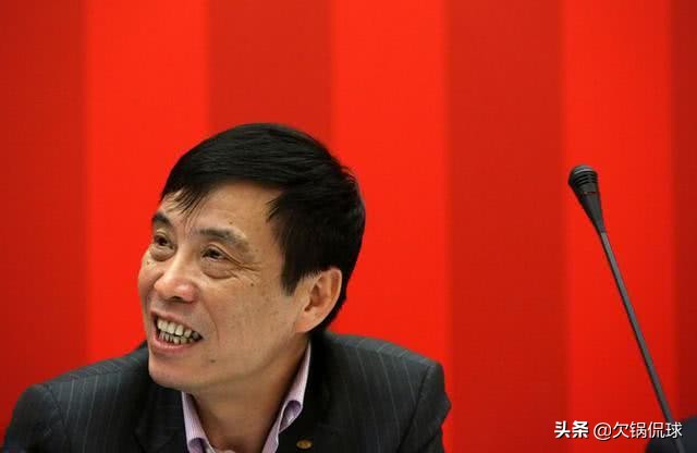 足协“垂帘听政”开会圈定大名单，国足新帅没上任就成“傀儡”？