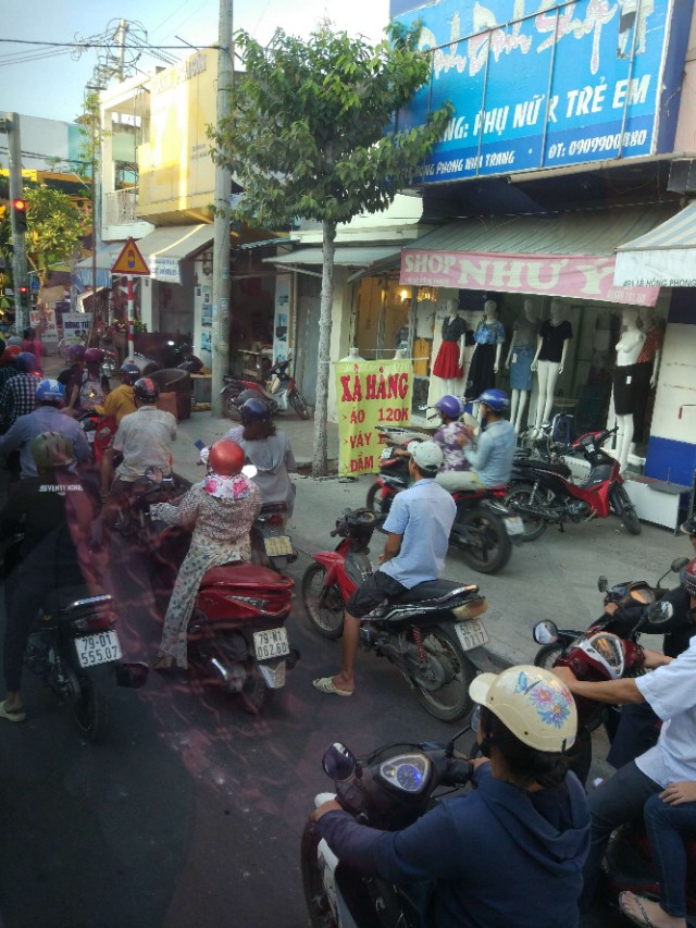 回顾2018姐妹们越南芽庄之旅 (越南芽庄旅游团攻略图)