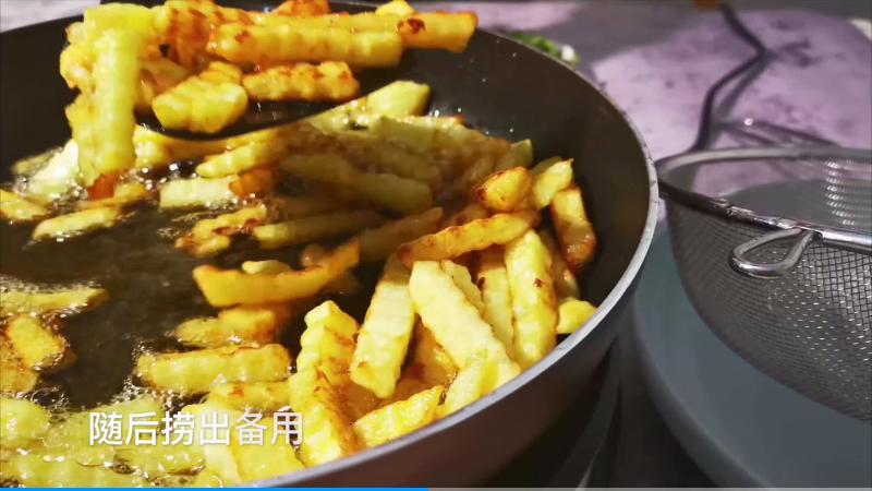狼牙土豆超简单,狼牙土豆麻辣鲜香