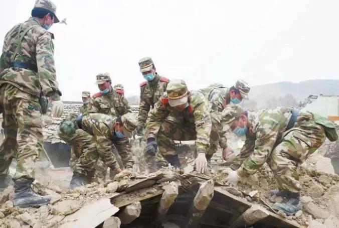 特别策划｜你所了解的这些精神，得名于人民*队军**，映照着*产党共**人的初心