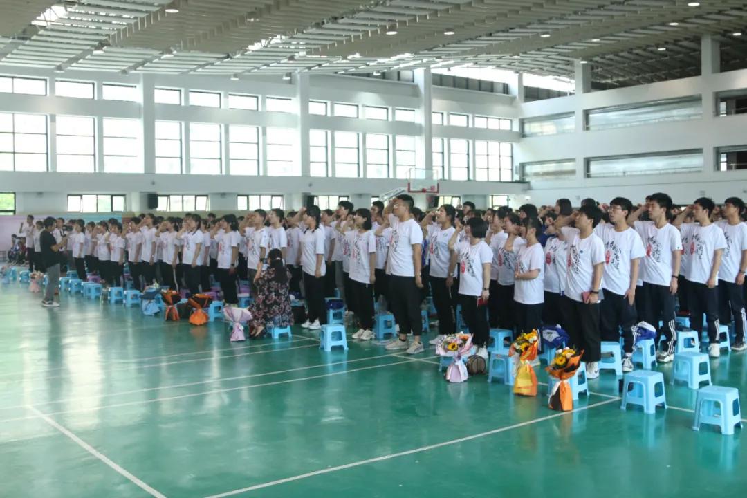 刘海涛校长,富平中学刘海涛校长照片