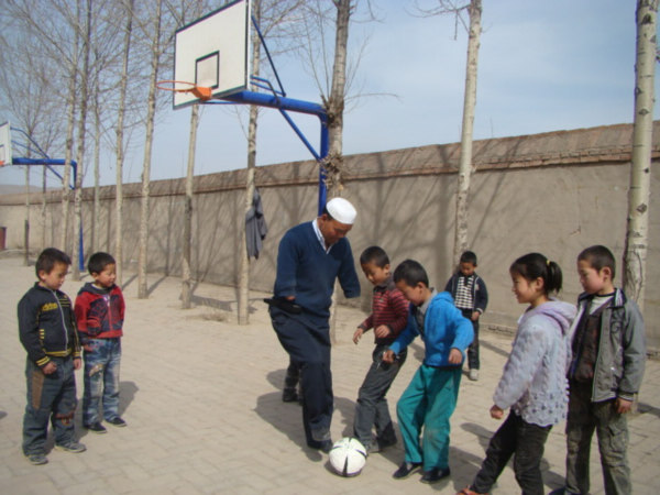 建个球场怎么申请补贴,新建一个篮球场要多少钱