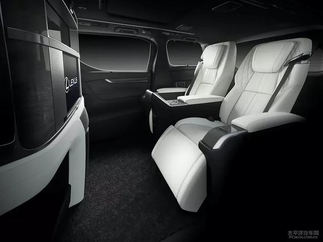 雷克萨斯LM，土豪专属，加价50万买它不算个事！