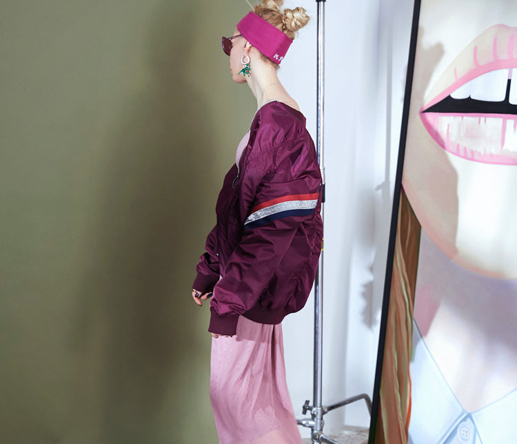 棒球服搭配女少年感,想要永葆少女心