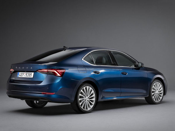 奥迪虚拟座舱增强版2200,奥迪虚拟座舱放大