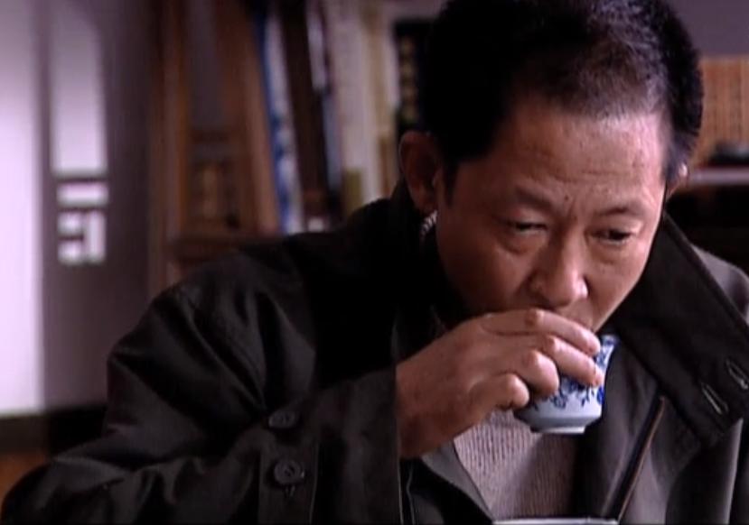 遥远的救世主中世上本没有救世主,遥远的救世主其中救世主指的是谁