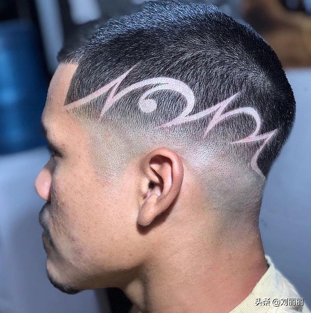 今年最流行颜色男发,今年最流行男发