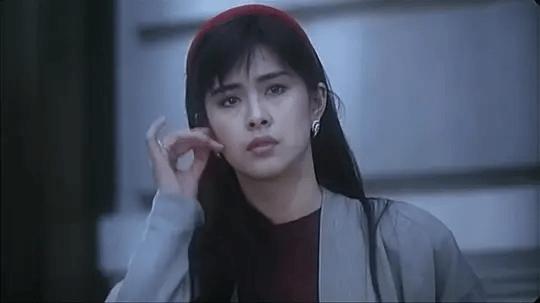 32年前王祖贤这部港片，“破尺度”出演，虽删减8分钟却依然经典