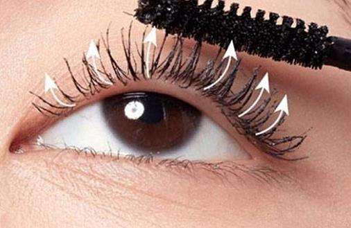 新手也能刷出根根分明的卷翘睫毛,睫毛卷翘根根分明