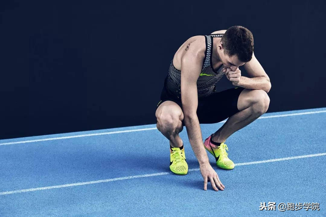 跑步背部岔气了怎么快速缓解,跑步总是膝盖疼试试这3个办法