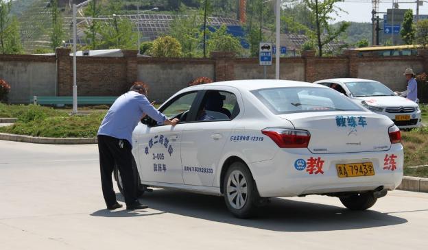 学车的时候开空调吗,学车为什么不给开空调