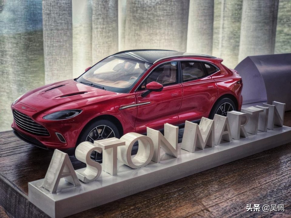 300万的阿斯顿马丁视频,阿斯顿马丁dbx2024款评测