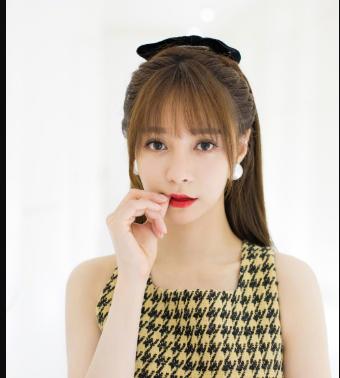 比较火的女明星发型搭配,女明星造型心机发型