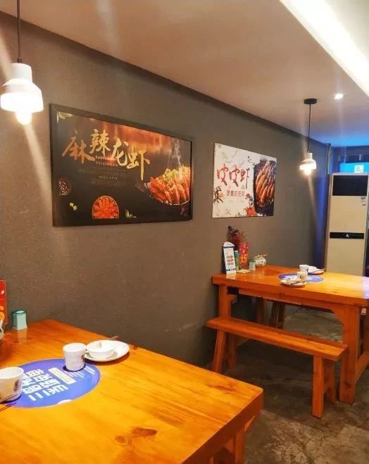 南宁美食推荐必吃龙虾,南宁最好吃的五香龙虾