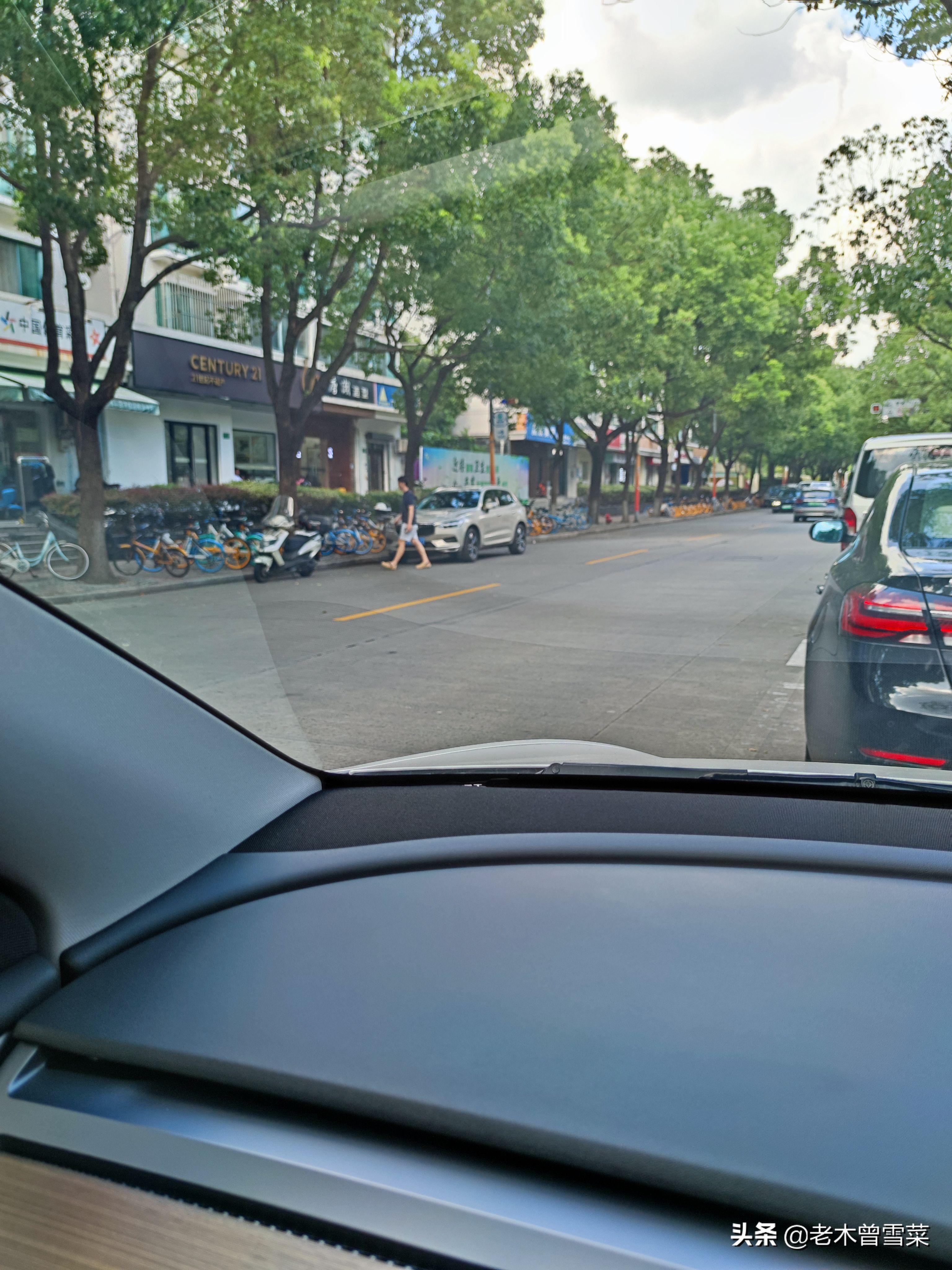 几百块搞定特斯拉全车贴膜——PDD买康得新膜下车记