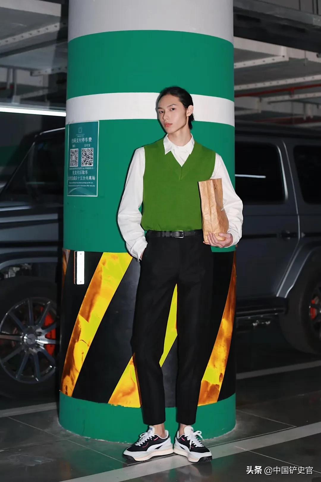 毛不易护士搞笑视频,毛不易改不掉的护士习惯