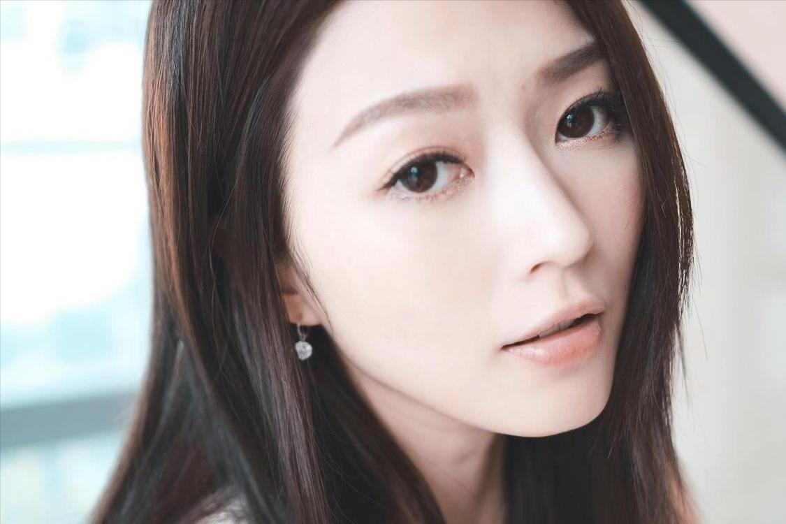 4年换10个男友,4年换了5个男友