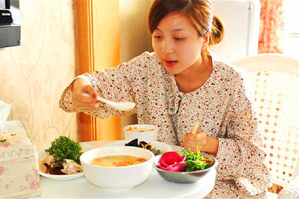 哺乳期间不能吃冰的吗,哺乳期间宝妈们不可以吃什么蔬菜